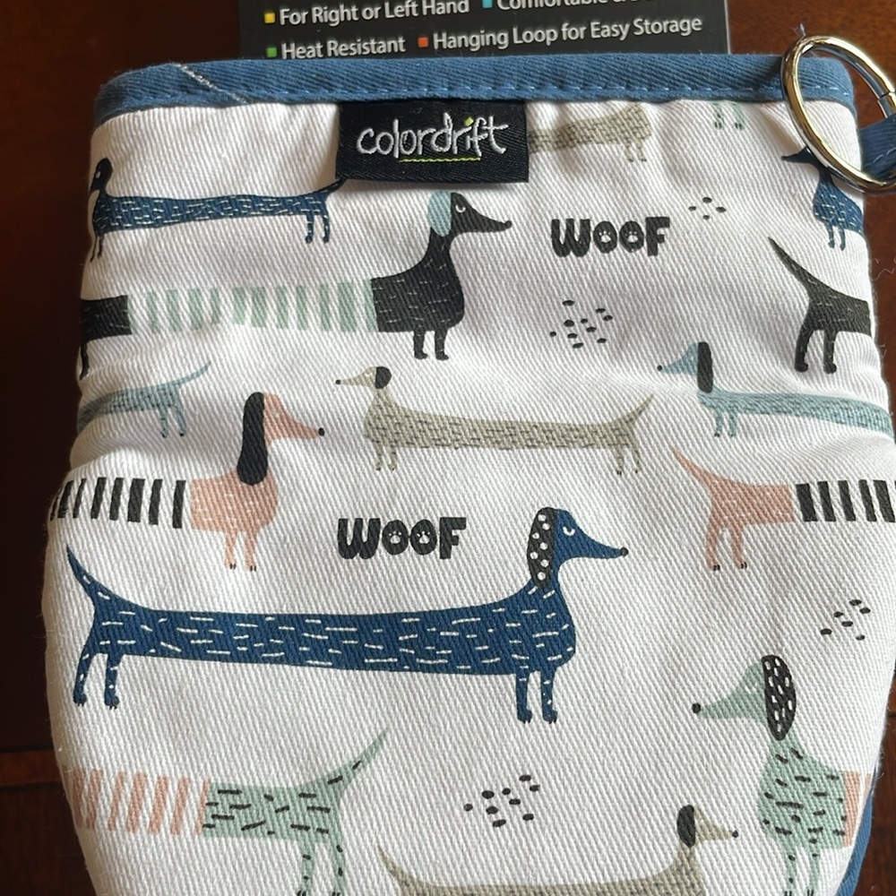 Dachshund themed set of two dachshund themed silicone mini ov… - Picture 2 of 7